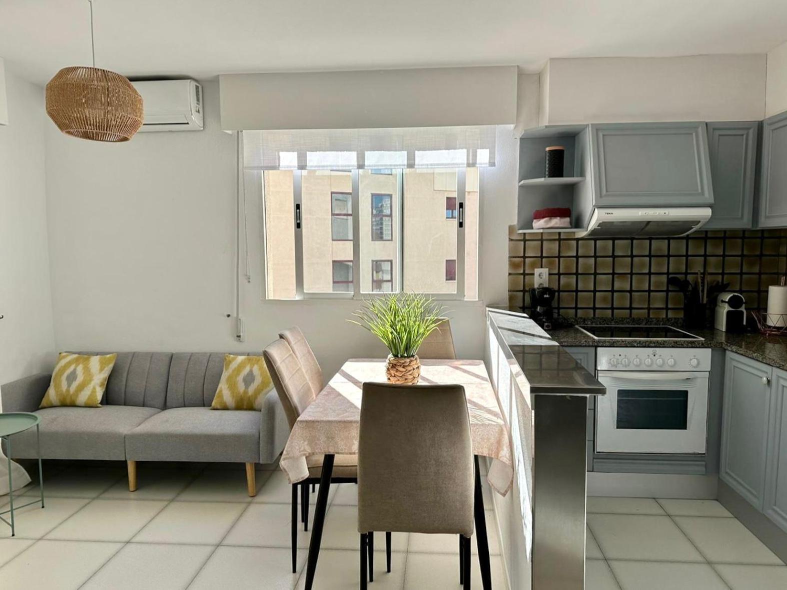 Appartement Modern On The With Pool Calpe